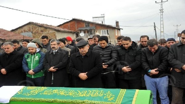 Uğul Boral'ın babasının cenazesi toprağa verildi