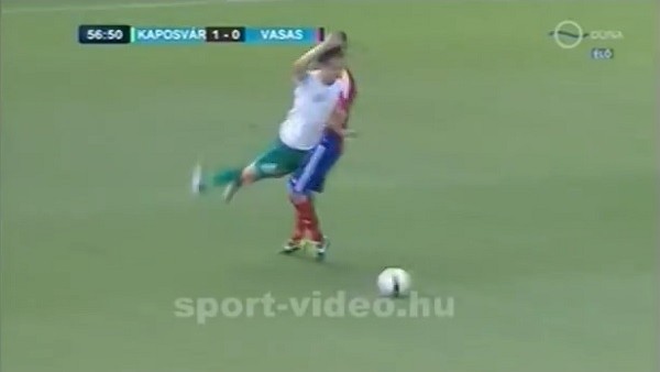 Kendini öyle bir attı ki...