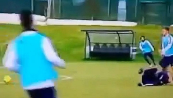 Mancini'nin karizma yine yerlerde!