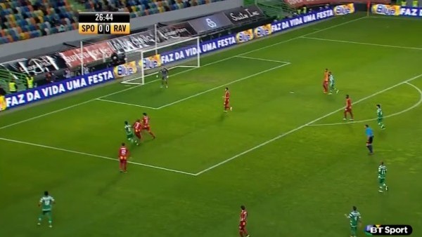 Böyle penaltı kararı görmediniz...