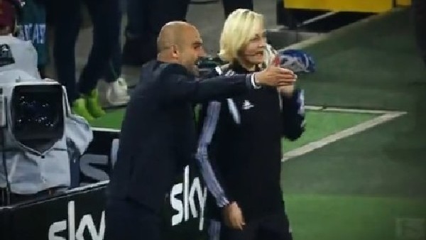 Bundesliga'nın güldüren pozisyonları