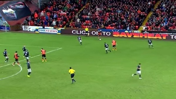 Bu Gol İskoçya'yı Salladı