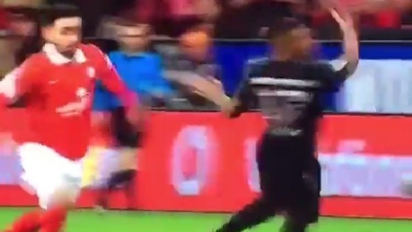 Yunus Mallı rakibini pazara yolladı