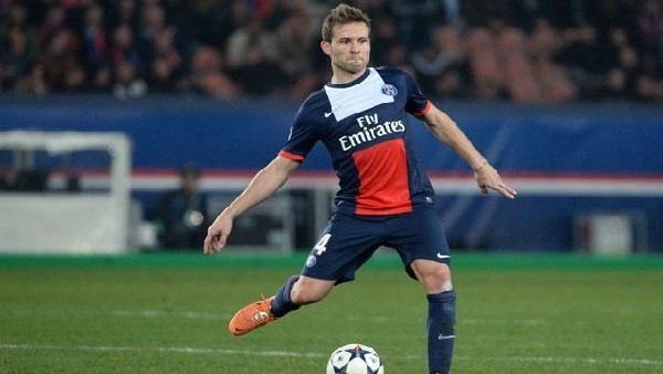 İngiliz devleri Cabaye'ın peşinde