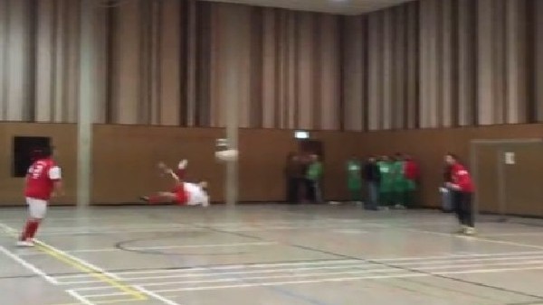 Türk futbolcunun golü dünyayı salladı