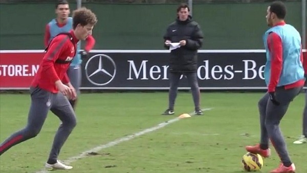 Memphis Depay Michael Jackson'a özendi