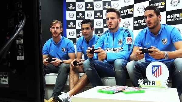 Atletico'lu yıldızlar Fifa 15'te kapıştı