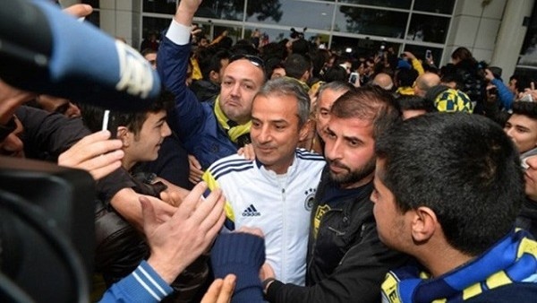 Fenerbahçe Antalya'da Coşkuyla Karşılandı