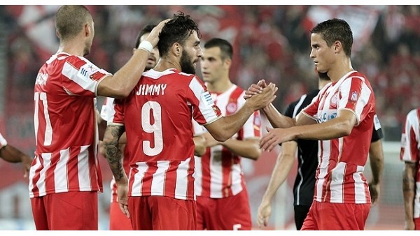 Jimmy Durmaz Yunanistan'da şov yapıyor