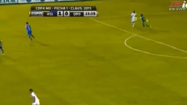 Ronaldinho Kaleciyi Engelledi!