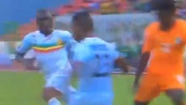 Bony'den bel kıran çalım