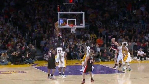 Damian Lillard öfkelenirse