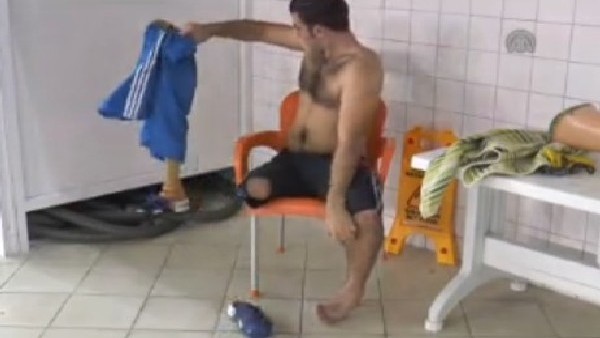 Tek Bacağında 10 Marifet