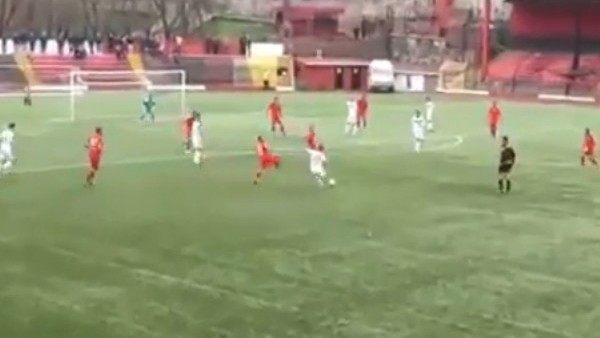 Karagümrüklü Oyuncudan Müthiş Gol