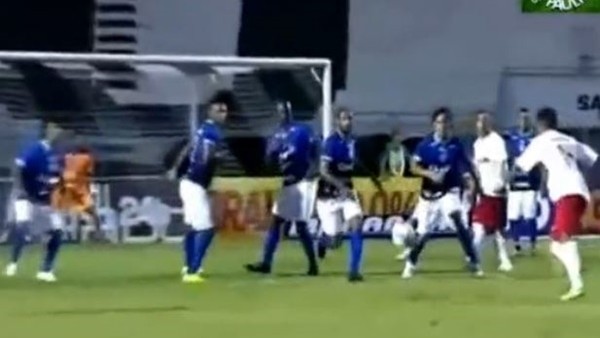 Gustavo Kaleye Adeta Mermi Yolladı...