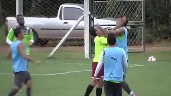 Antrenmanda Yumruk Yumruğa Kavga!