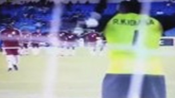 39 yaşındaki kaleci Robert Kidiaba penaltı öncesi rahatlığı