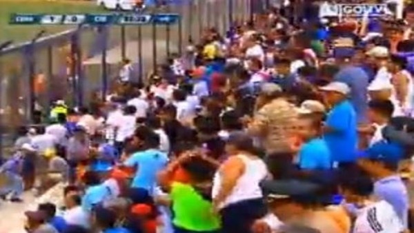 Penaltıdan gelen gole inanılmaz sevindiler...