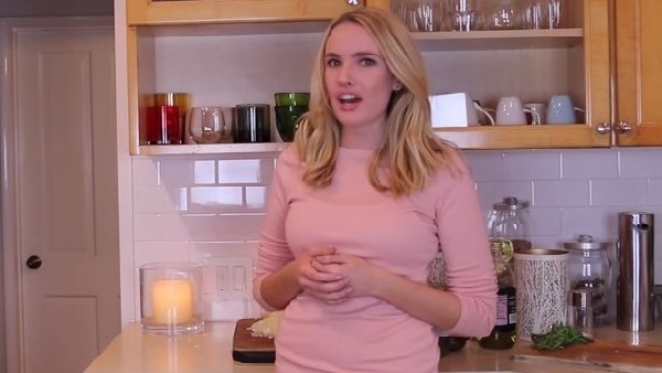 G.Saray aşığı Amerikalı güzel dolma yaptı