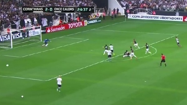 Müthiş paslaşmalar ve harika gol