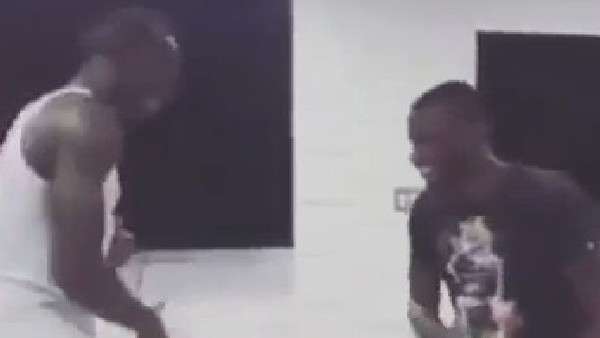 Usain Bolt tokalaşmada çığır açtı...