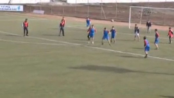 Sokakta çalışan 100 çocuk sporla buluştu