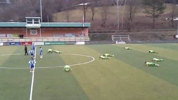 Gole sevinemediler, şınav cezası aldılar!