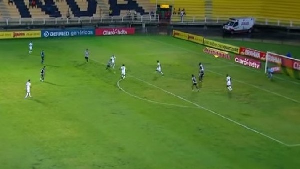 Köşeye plaseyi bıraktı! Şık gol...