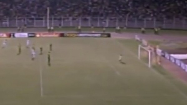 Müthiş kontrol ve harika gol!