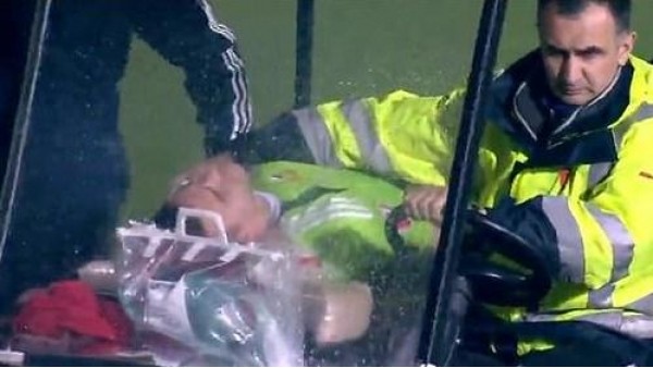 Akinfeev'in başına yabancı madde atıldı