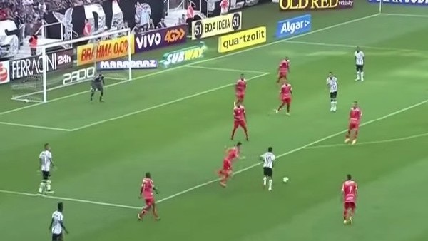 Ceza sahası dışından muhteşem gol!