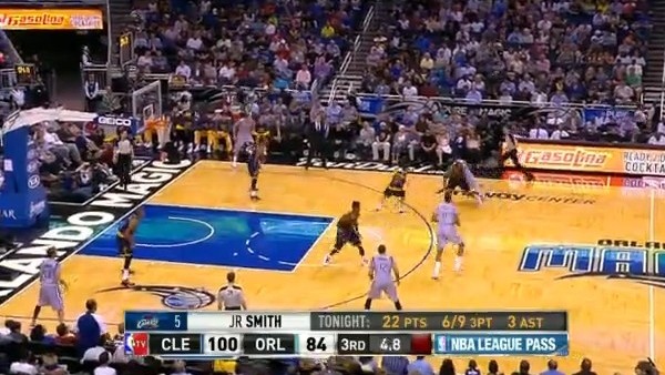 NBA'de gecenin smacı (16 Mart 2015)