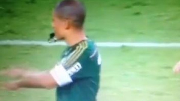 Jübile maçında son düdüğü Alex de Souza çaldı. 