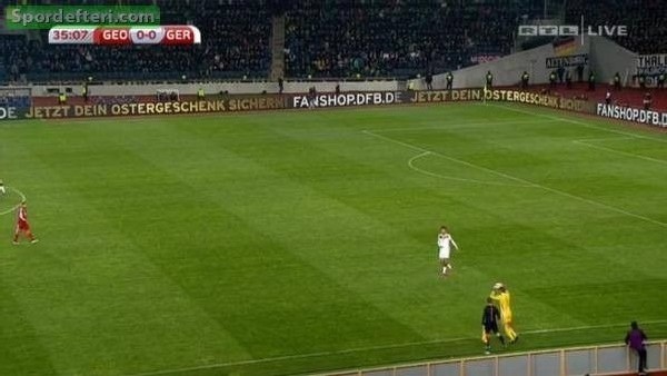 Neuer taç atışı da kullandı