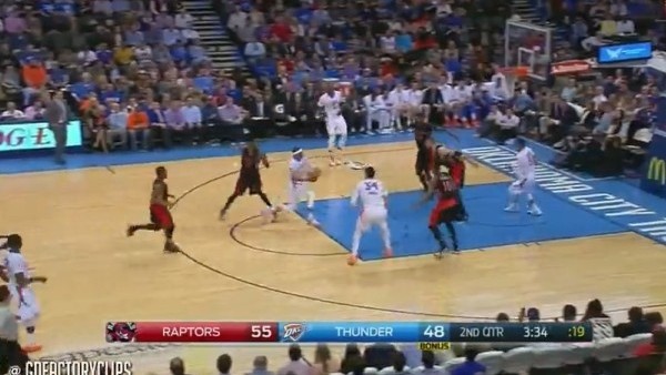 Russell Westbrook'tan muhteşem performans