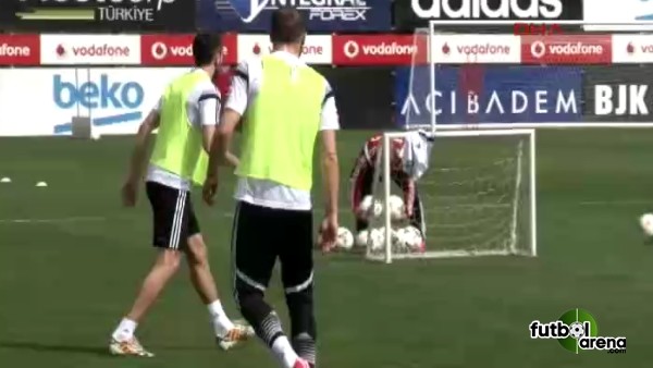 Beşiktaş sadece 12 kişiyle çalıştı