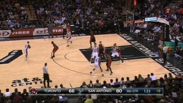 Kawhi Leonard'ın Tyler Hansbrough posteri