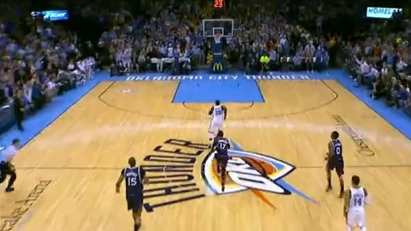 NBA'de gecenin top çalması (21 Mart 2015)