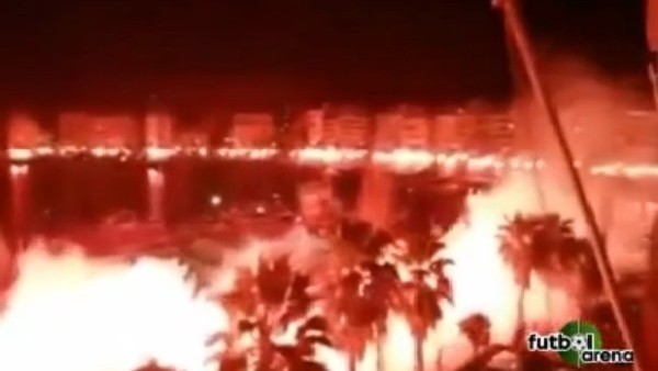 Olympiakos'ta çılgın 90. yıl kutlaması