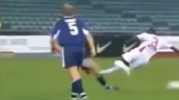 Futbol tarihinin en acımasız hareketi!