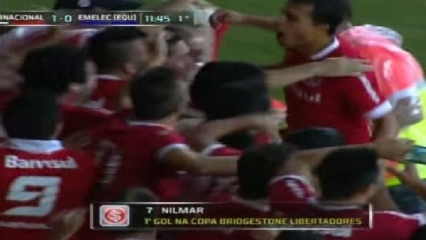 Golü Attı, Taraftarların Arasına Daldı!