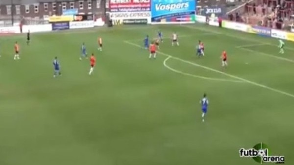 Dev adamdan müthiş gol