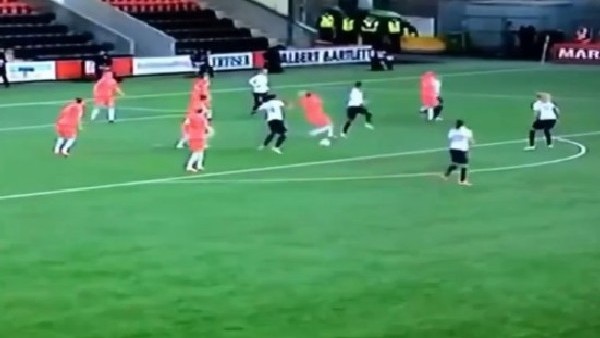 PSG'nin kadın futbol takımından harika gol