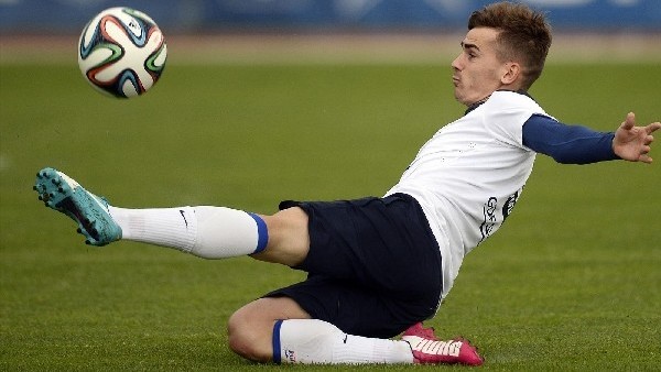 Antoine Griezmann arkadaşlarını ipe dizdi