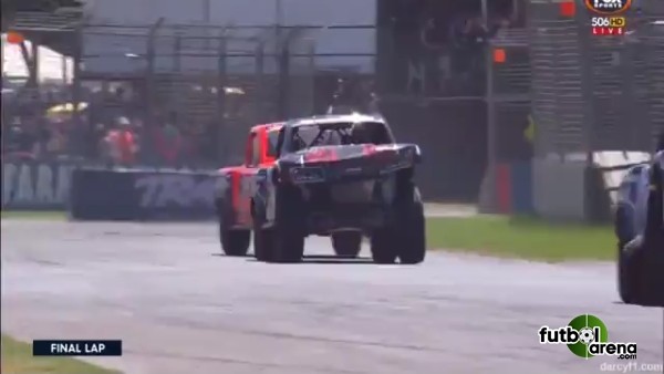 Uçtu, yuvarlandı ve bitiş çizgisini geçti!