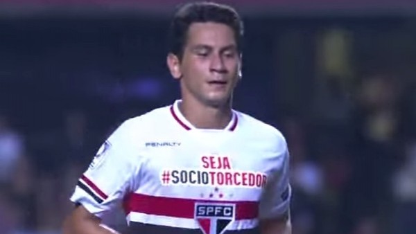 Gansoyu kendi taraftarları ıslıkladı