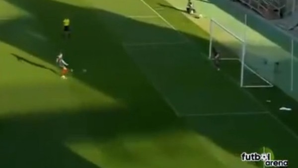 Güzel Kaleci Penaltıyı Kurtardı!