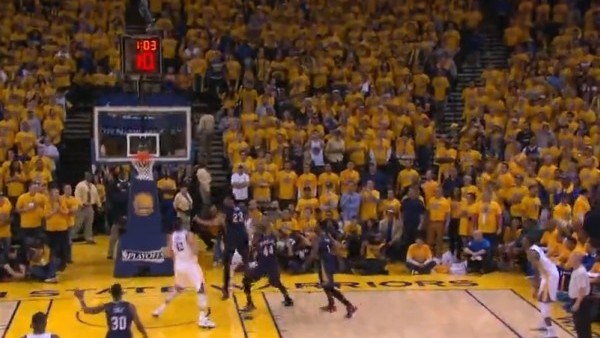 Steph Curry smacı bastı