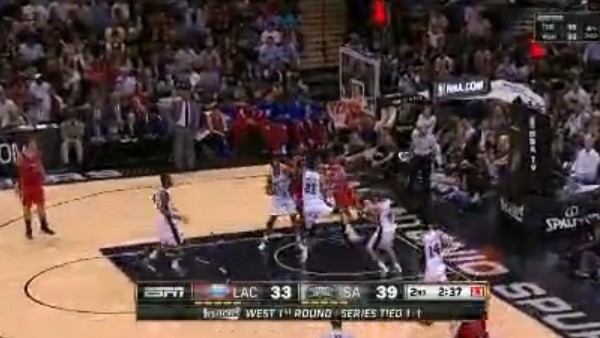 Kawhi Leonard adeta uçtu