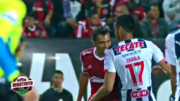 Meksika'da Suarez vakası! Rakibini ısırdı...